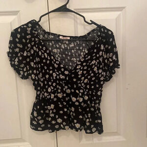 Lottie Moss daisy black top Shirt size small short sleeve shirt